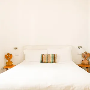 Bed & Breakfast Feliz In